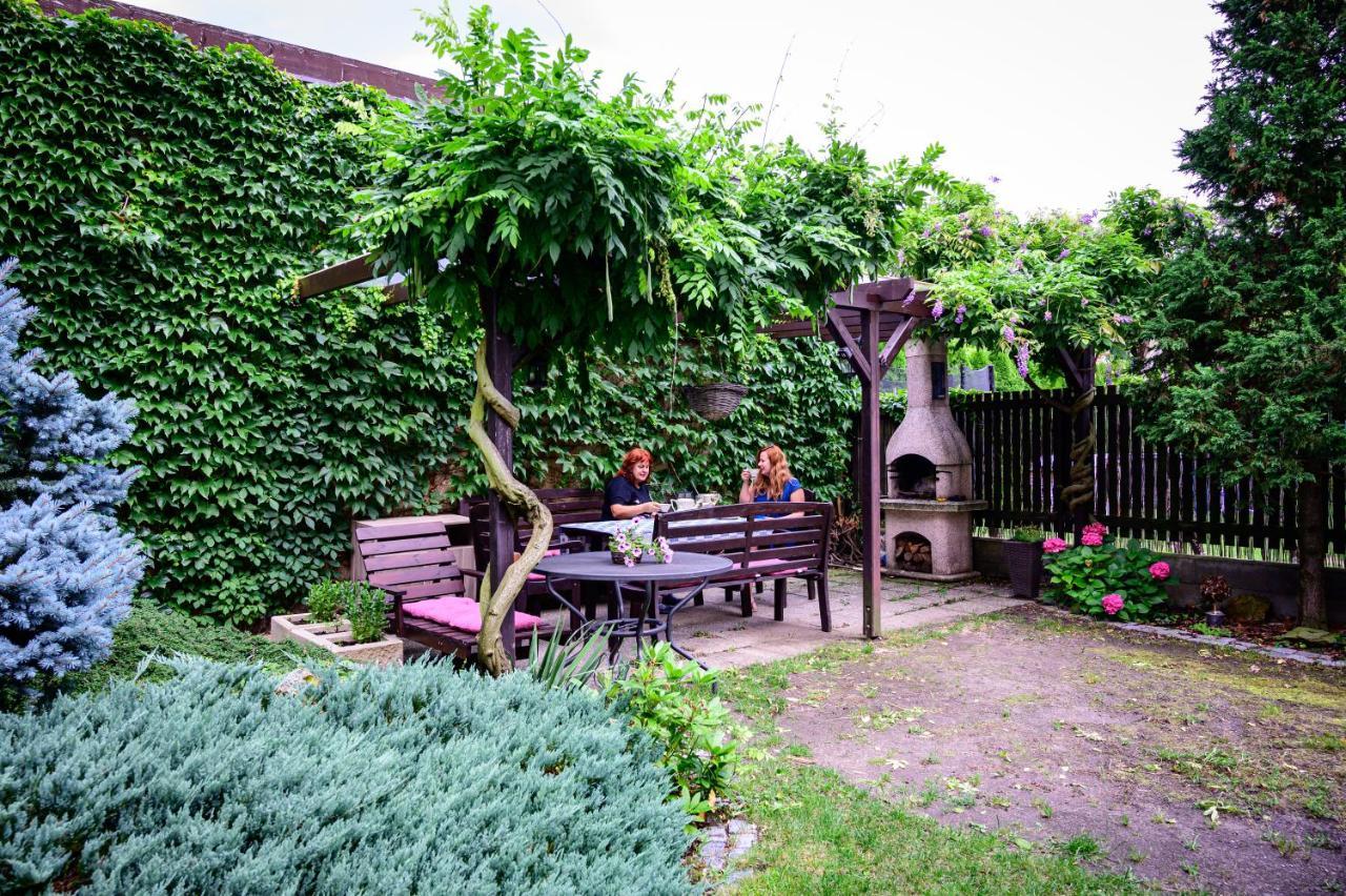 Vila Lumir Poděbrady Esterno foto
