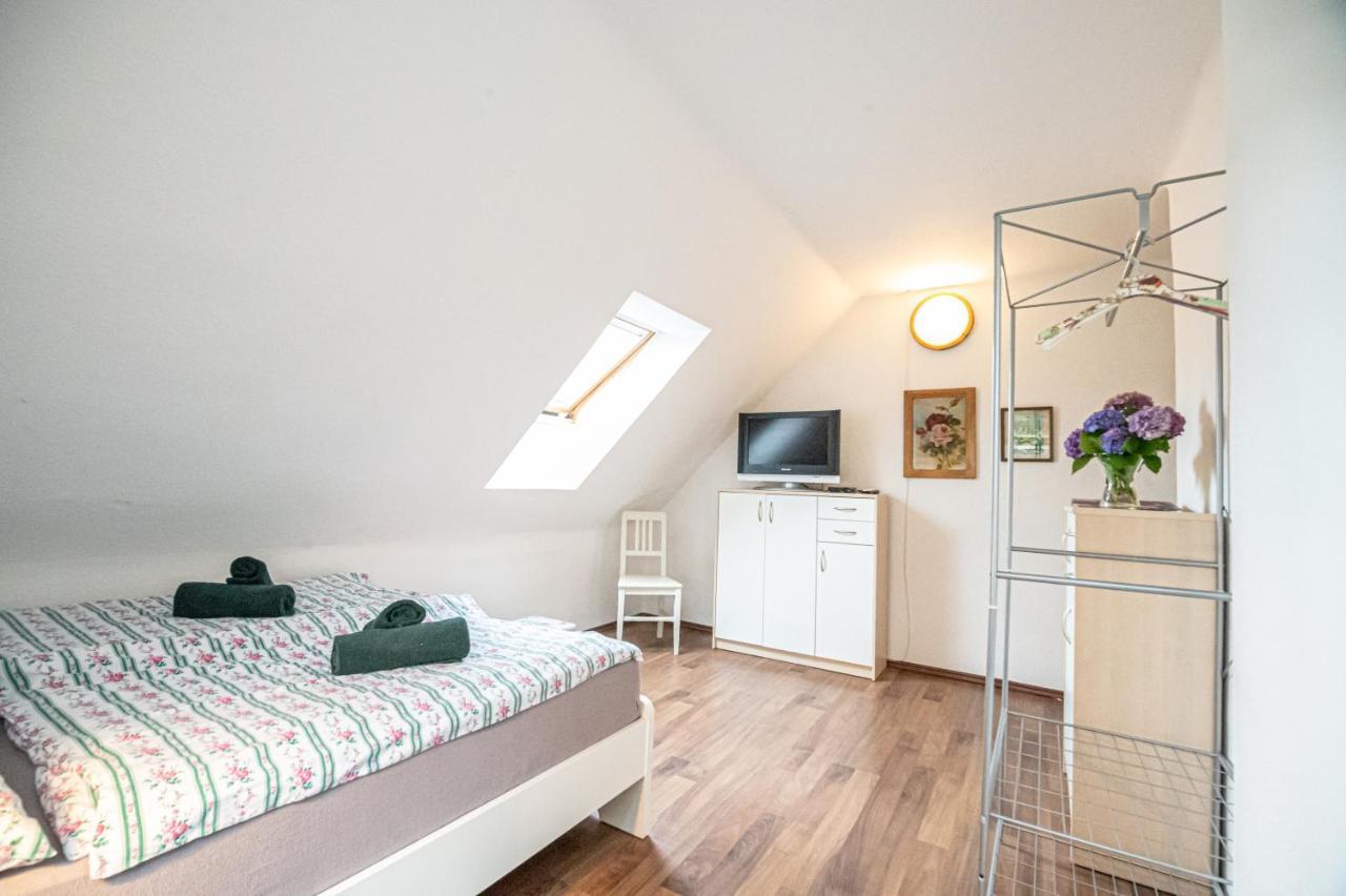 Vila Lumir Poděbrady Esterno foto